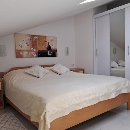 Studio Apartman Nega 2 Rovinj Exteriör bild