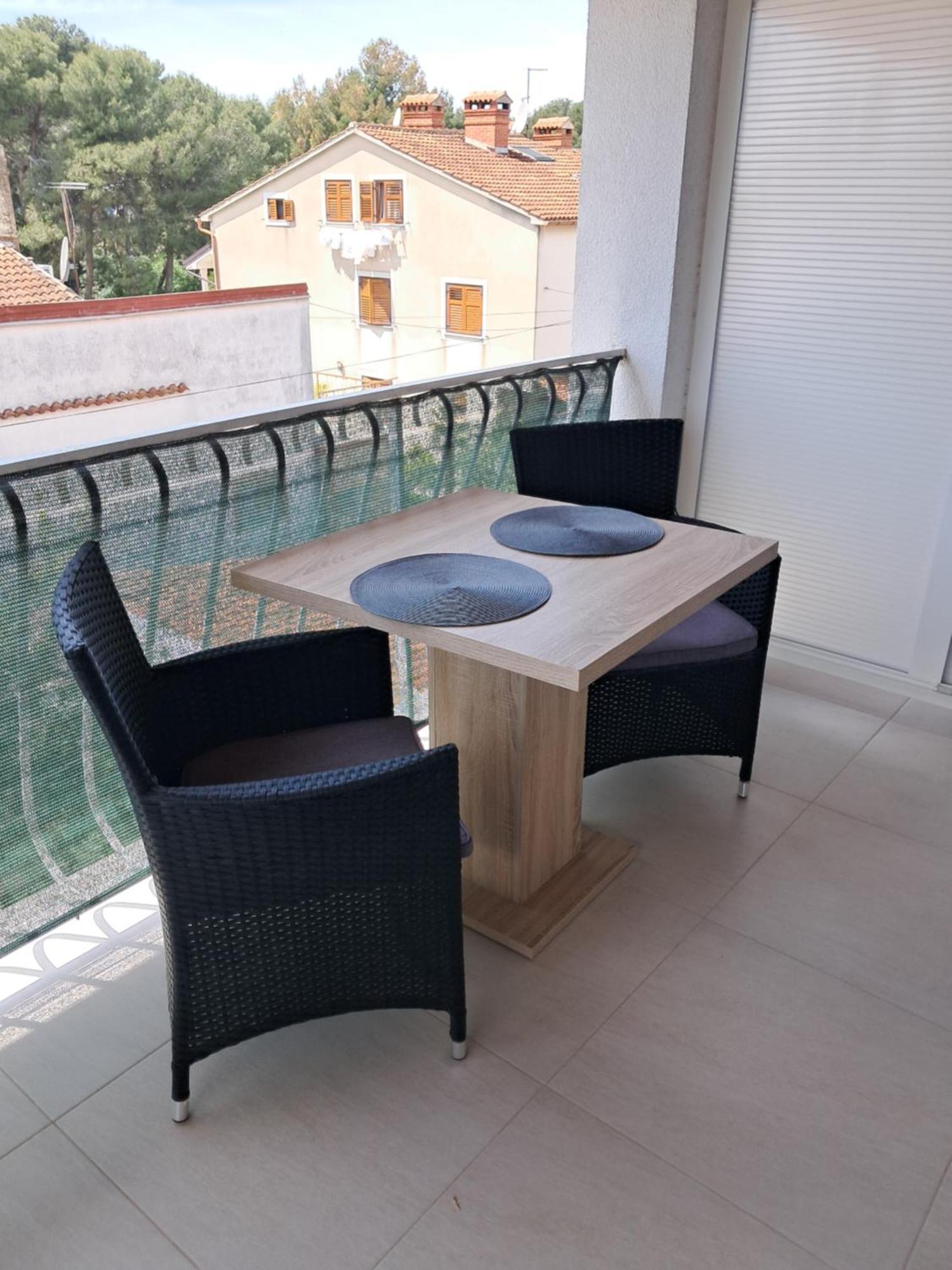 Studio Apartman Nega 2 Rovinj Exteriör bild